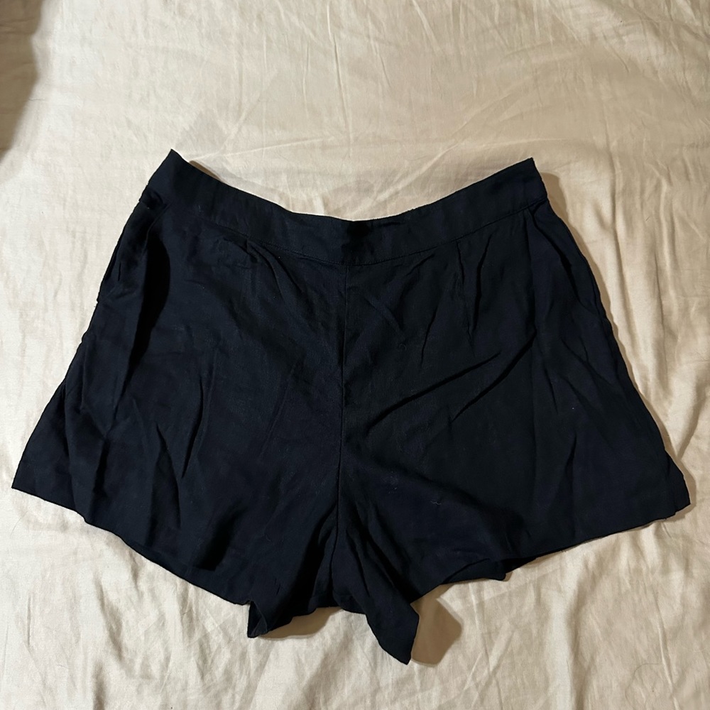 Abercrombie pull on linen blend shorts in Black